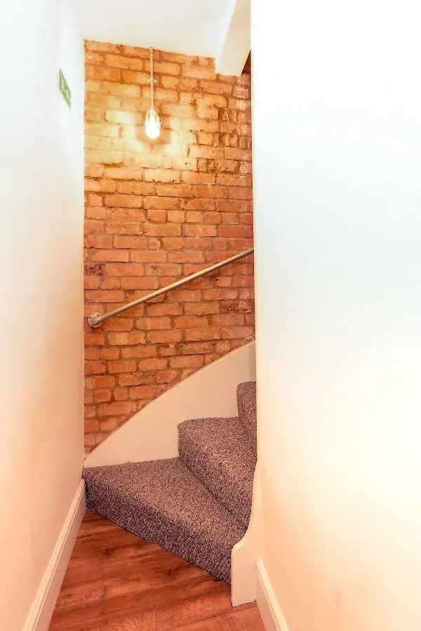 Salisbury Street Guesthouse Long Eaton 4*,